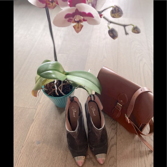 Diesel suede capped toe booties - Picture 1 of 7